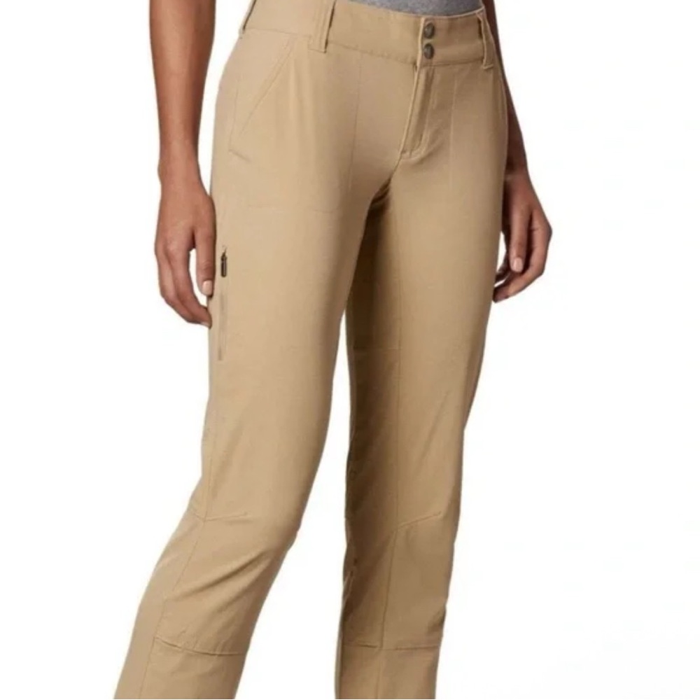 NWT Columbia Women’s straight leg active pants with Omni-shade size 12